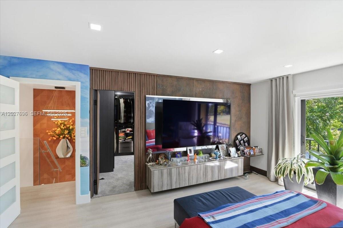 COSTA DEL SOL CONDO P - Residential
