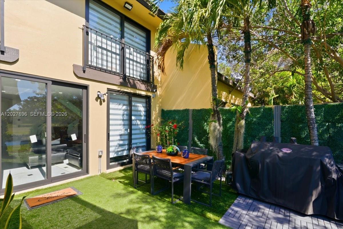 COSTA DEL SOL CONDO P - Residential