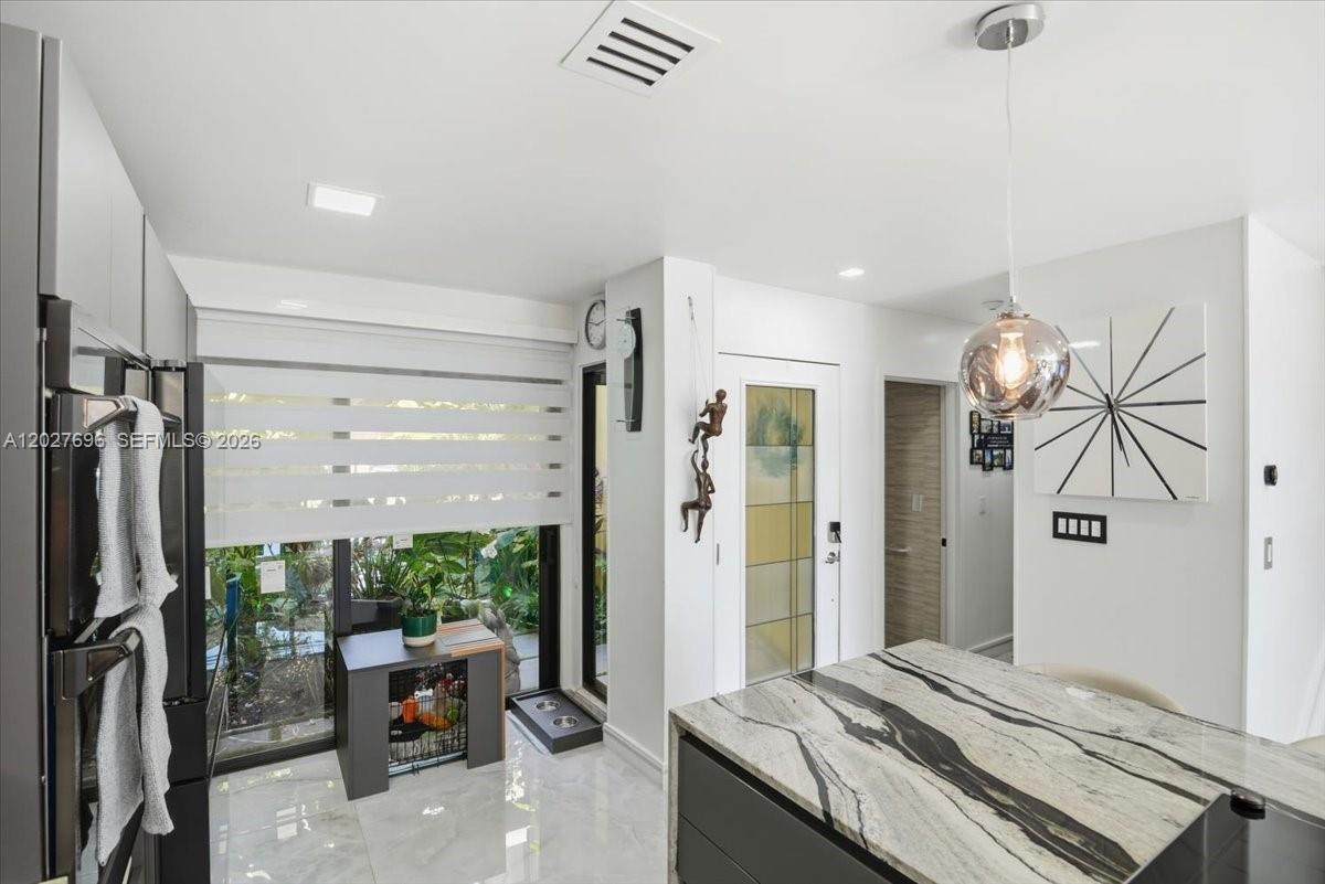 COSTA DEL SOL CONDO P - Residential
