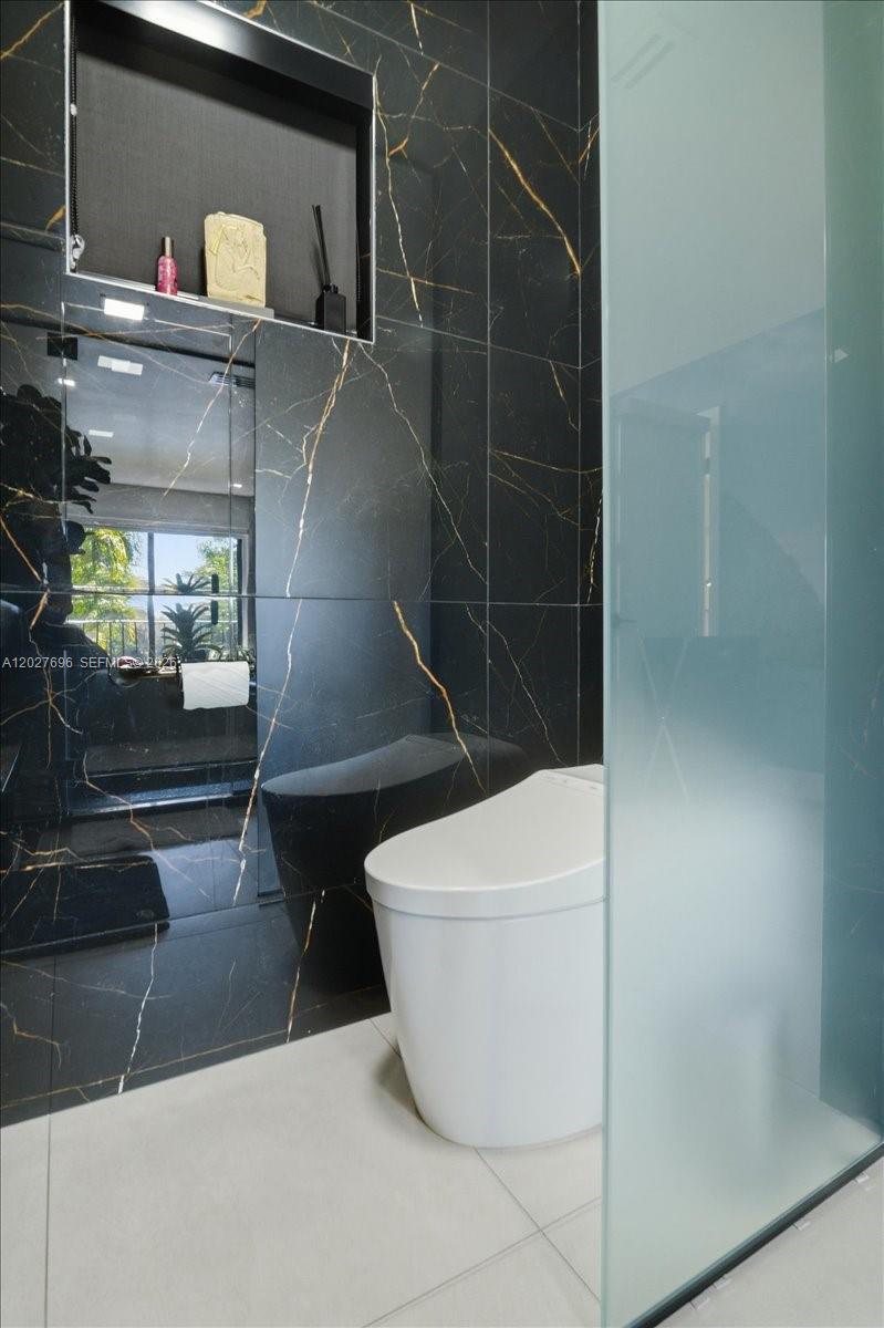 COSTA DEL SOL CONDO P - Residential