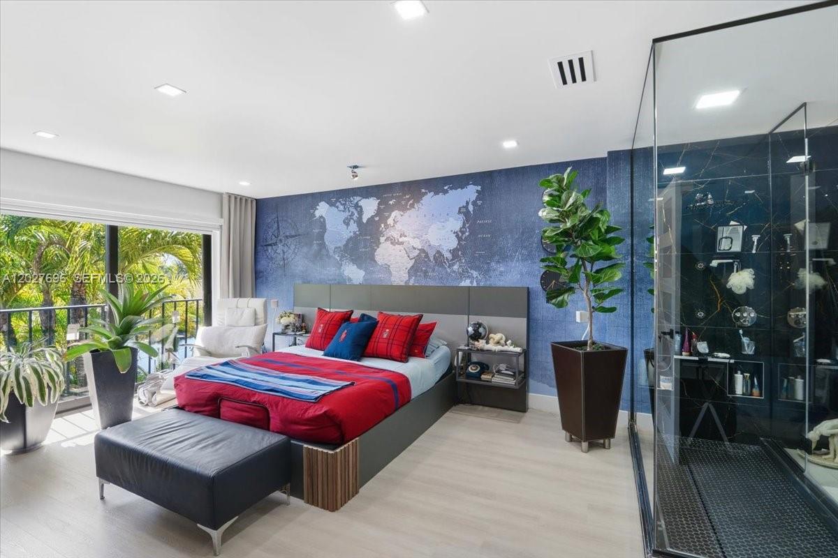 COSTA DEL SOL CONDO P - Residential