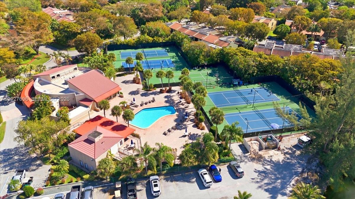 COSTA DEL SOL CONDO P - Residential