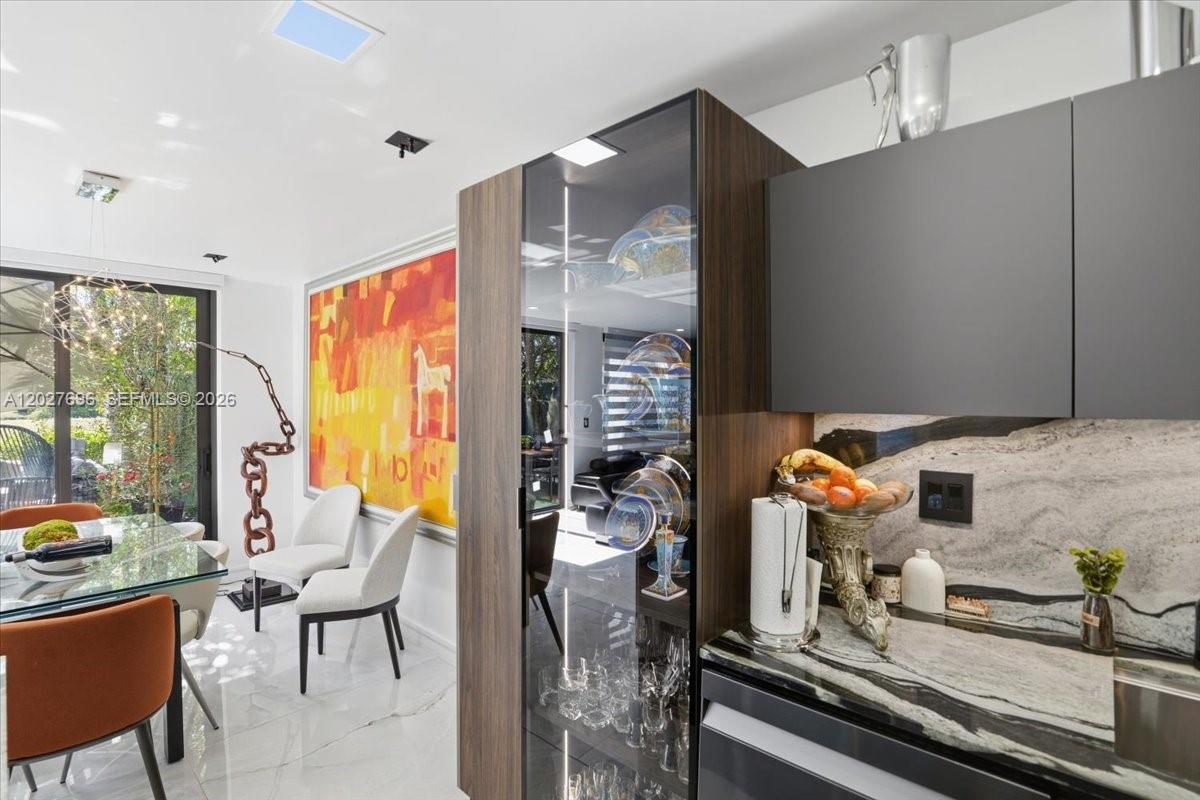 COSTA DEL SOL CONDO P - Residential