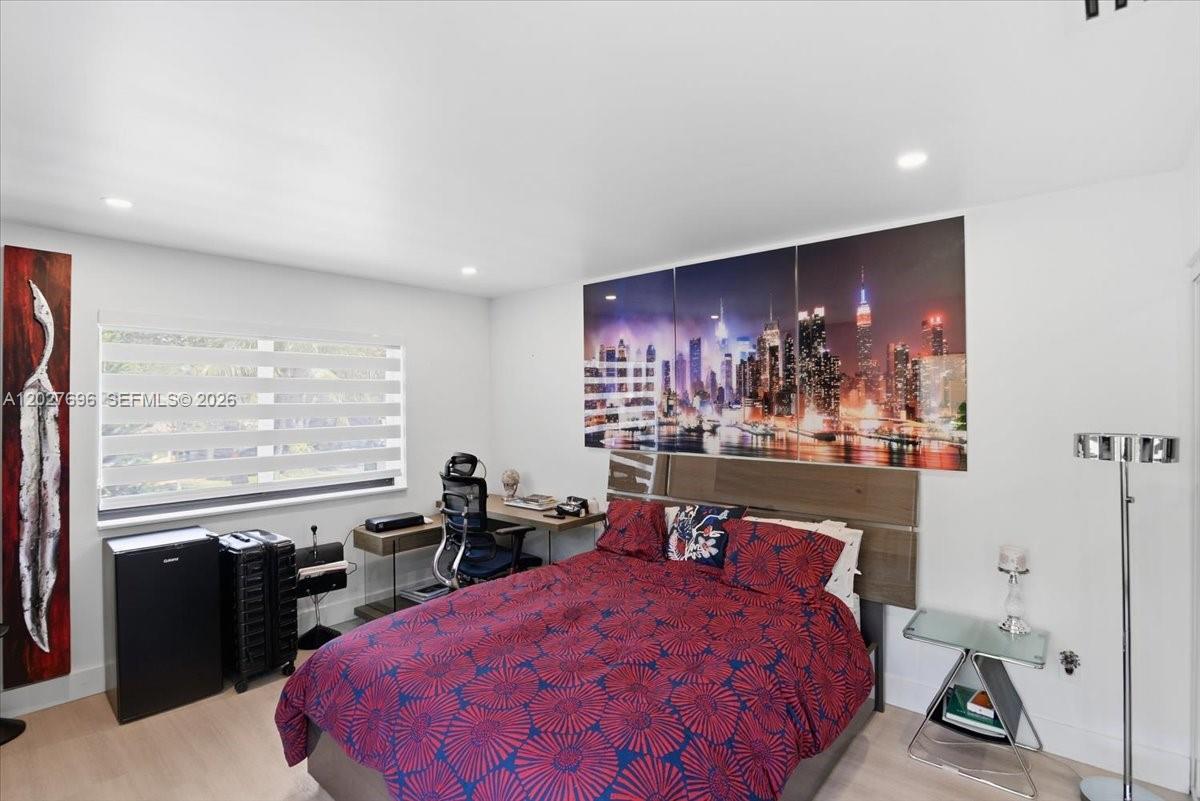 COSTA DEL SOL CONDO P - Residential