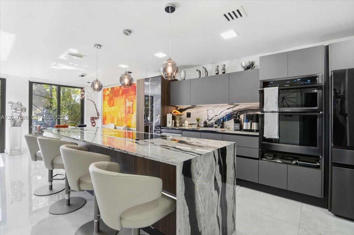 COSTA DEL SOL CONDO P - Residential
