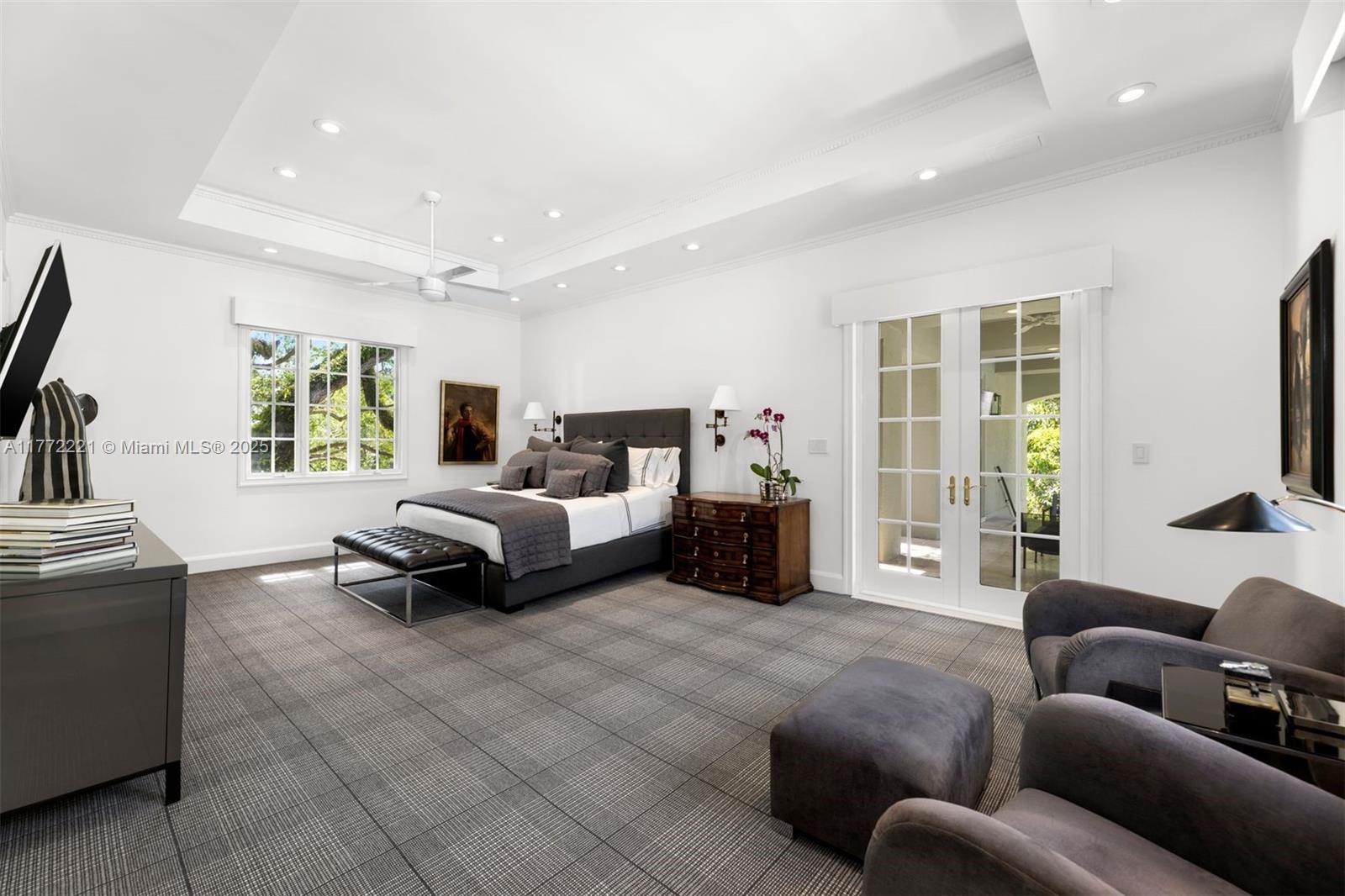 THE MOORINGS - Residential