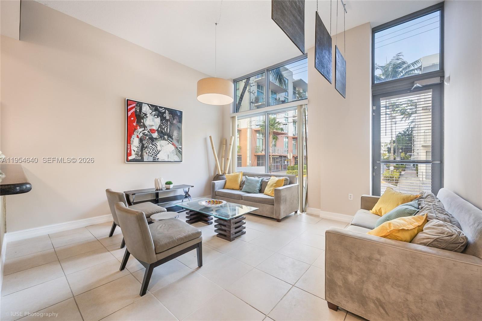 140 S Dixie Hwy TH101, Hollywood, FL, 33020/$449,000 1 140 S Dixie Hwy TH101