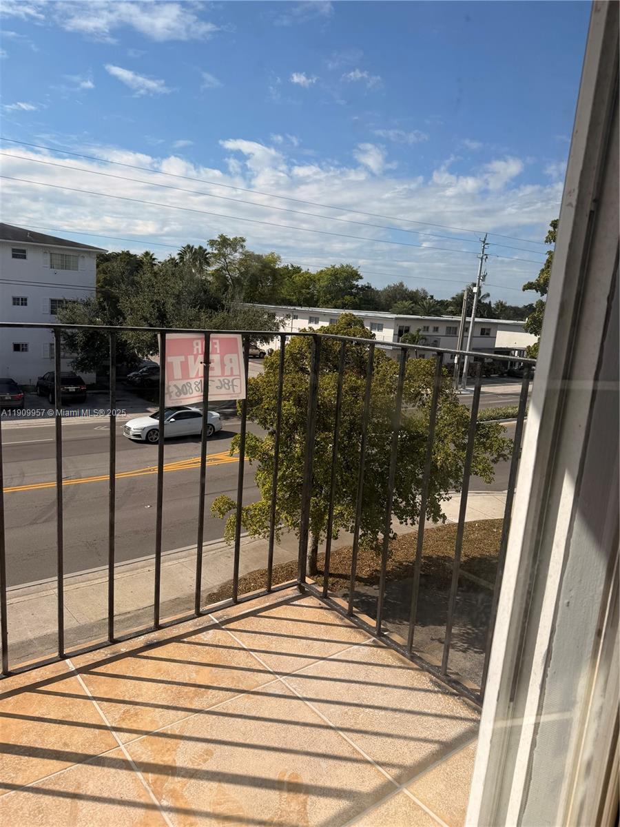 TROPICAL TERRACE CONDO - Residential Lease