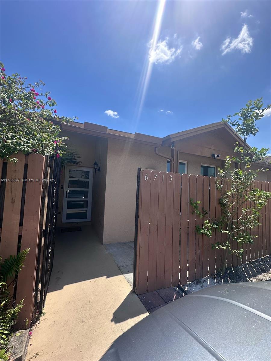 Rental Property at 6713 Nw 188th Ter 22-37, Hialeah, Miami-Dade County, Florida - Bedrooms: 3 
Bathrooms: 2  - $3,000 MO.