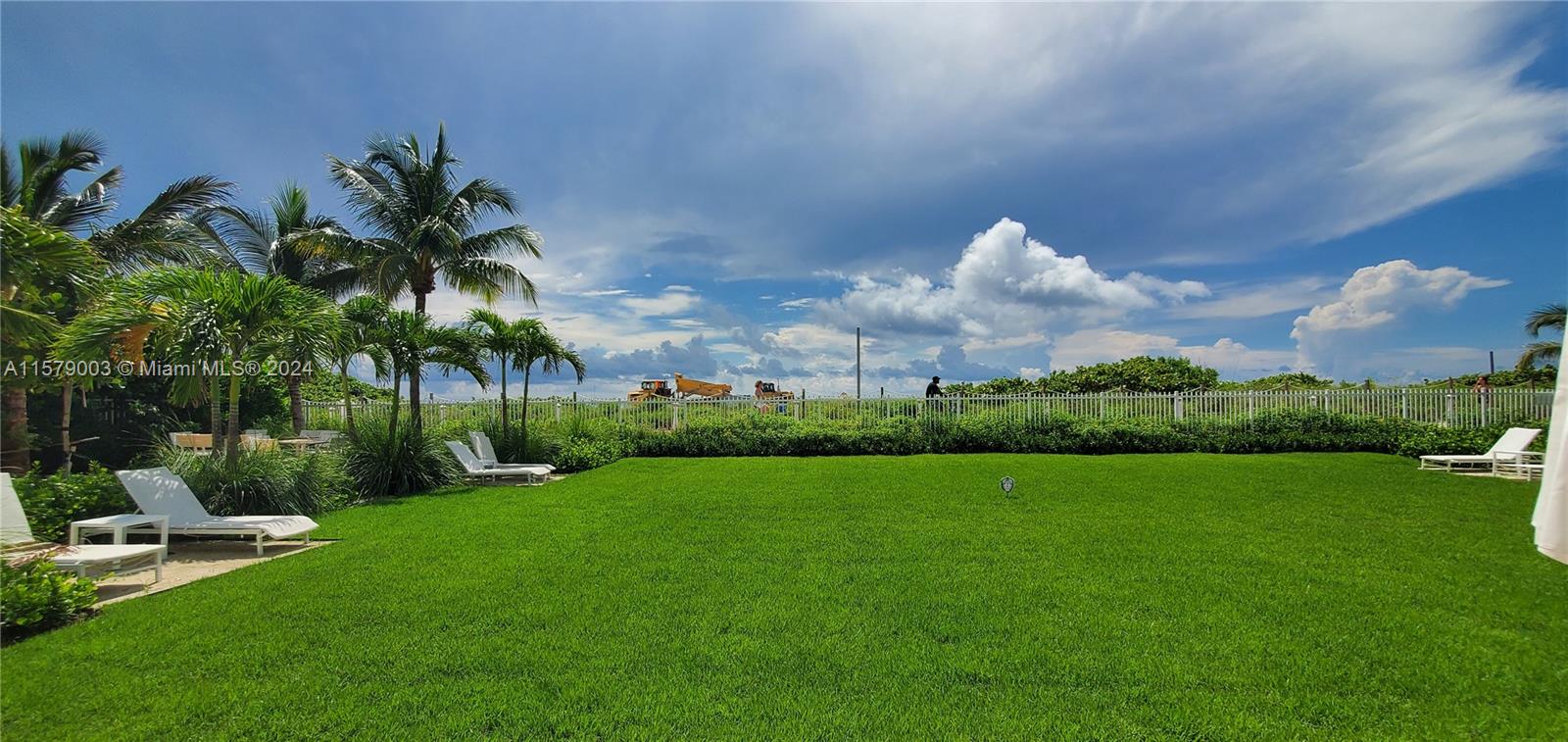 THE ROYAL CLUB CONDO - Residential