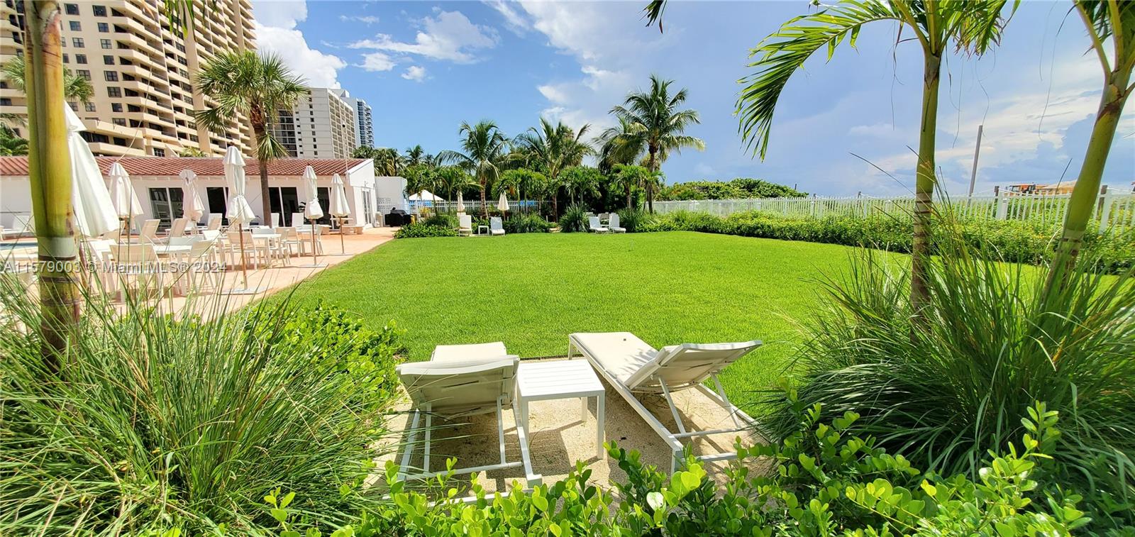 THE ROYAL CLUB CONDO - Residential