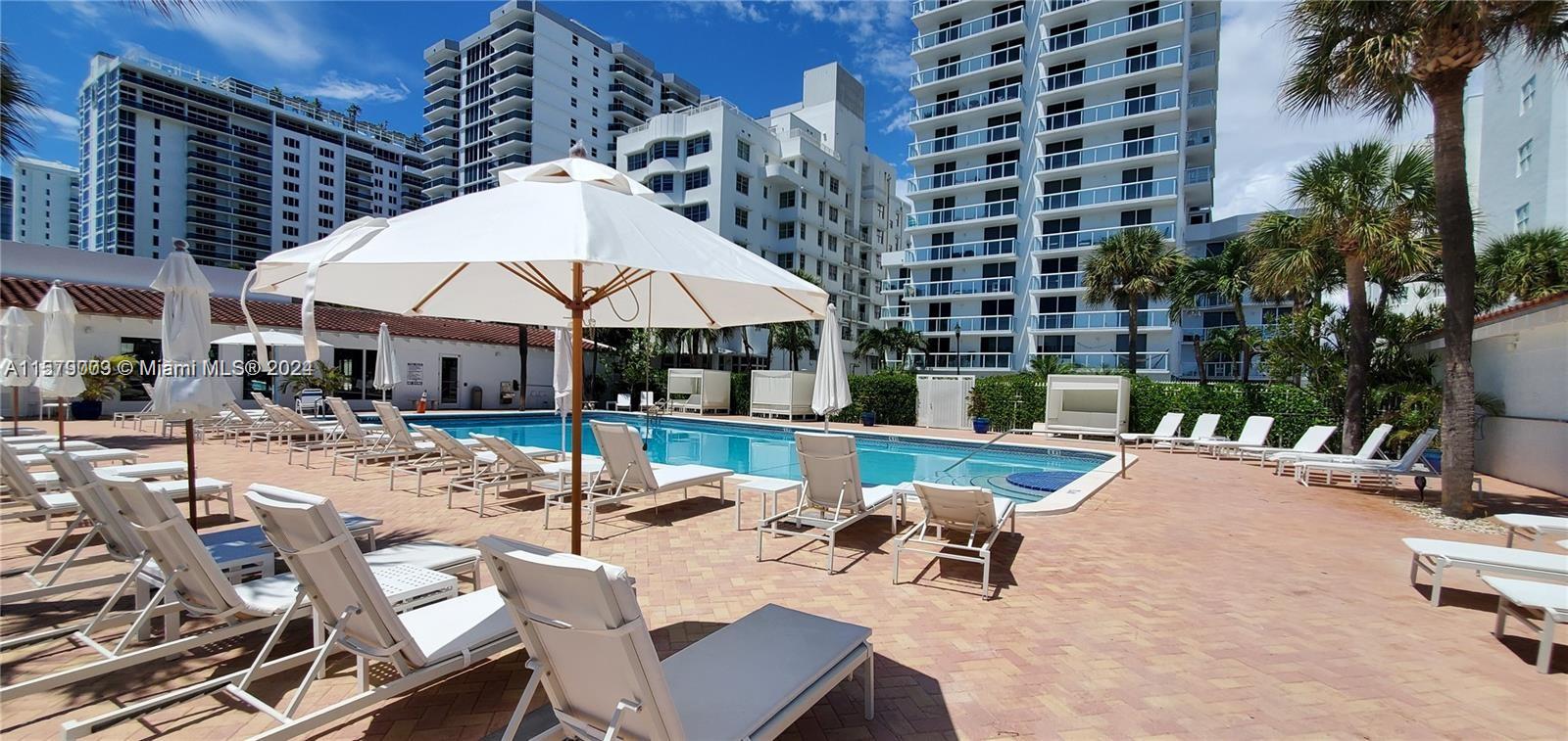 THE ROYAL CLUB CONDO - Residential