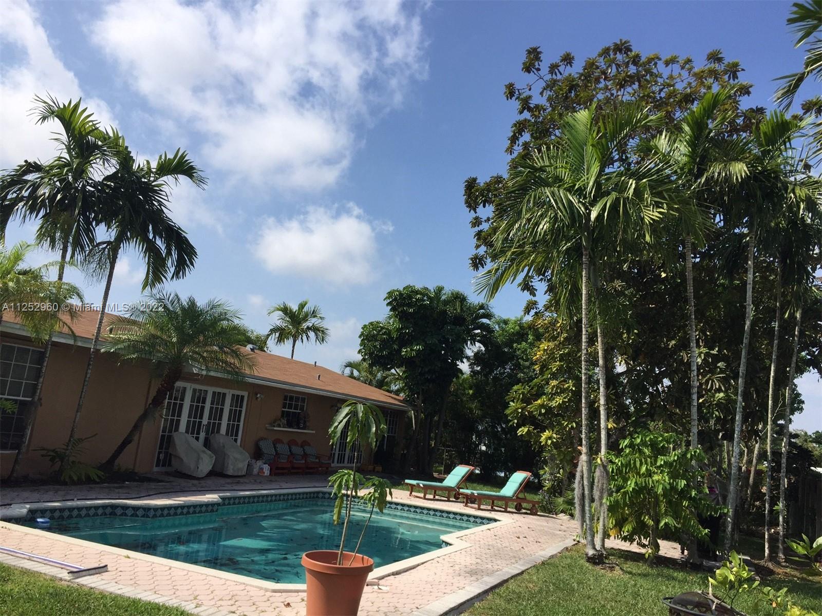 KENDALE LAKES SEC TWO - Residential Lease