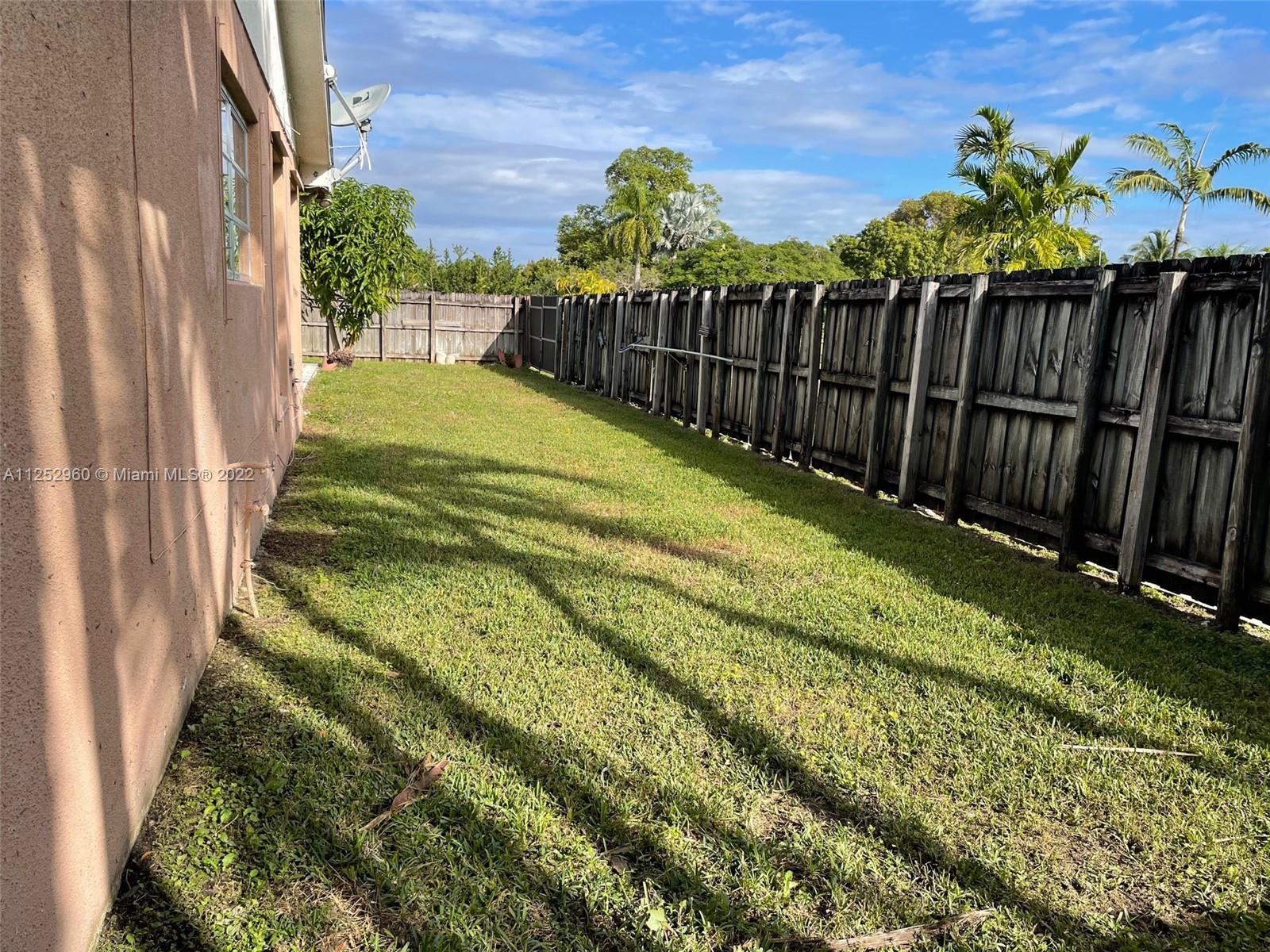 KENDALE LAKES SEC TWO - Residential Lease