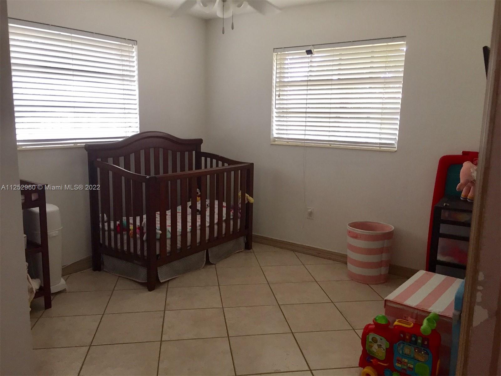 KENDALE LAKES SEC TWO - Residential Lease