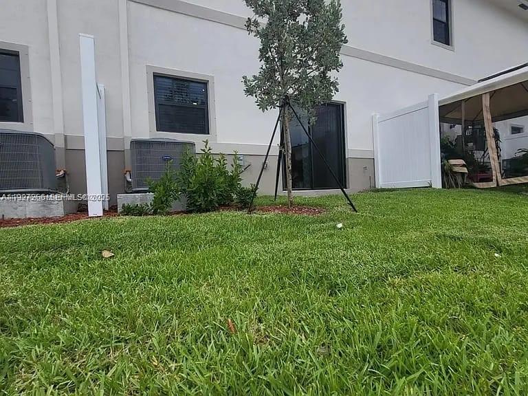 REGAL PALM SUBDIVISION - Residential Lease