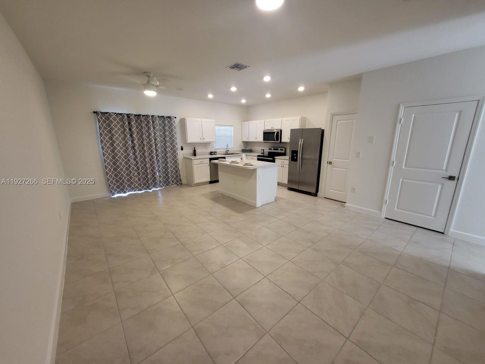 REGAL PALM SUBDIVISION - Residential Lease