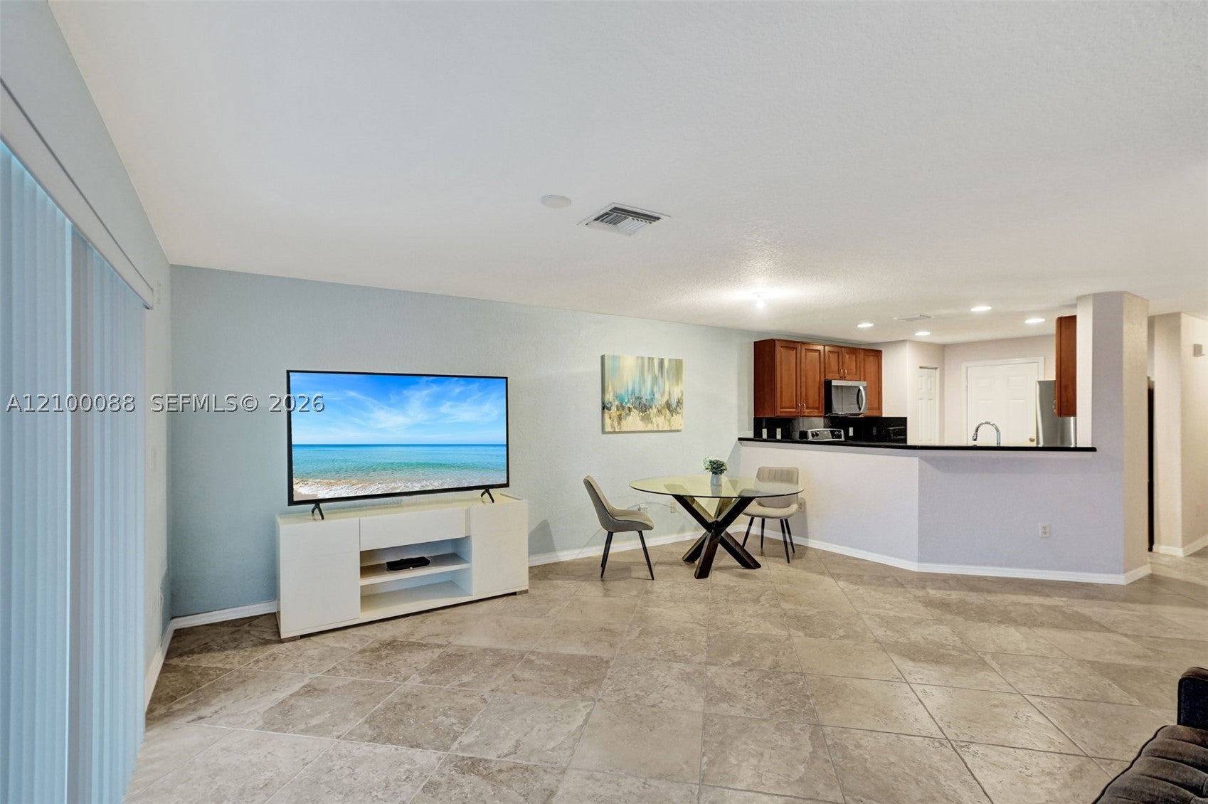 5929 Royal Way 5929