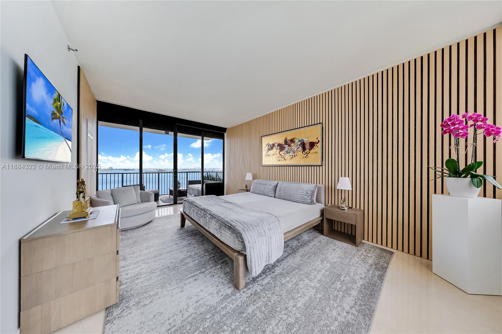 ONE THOUSAND VENETIAN WAY - Residential