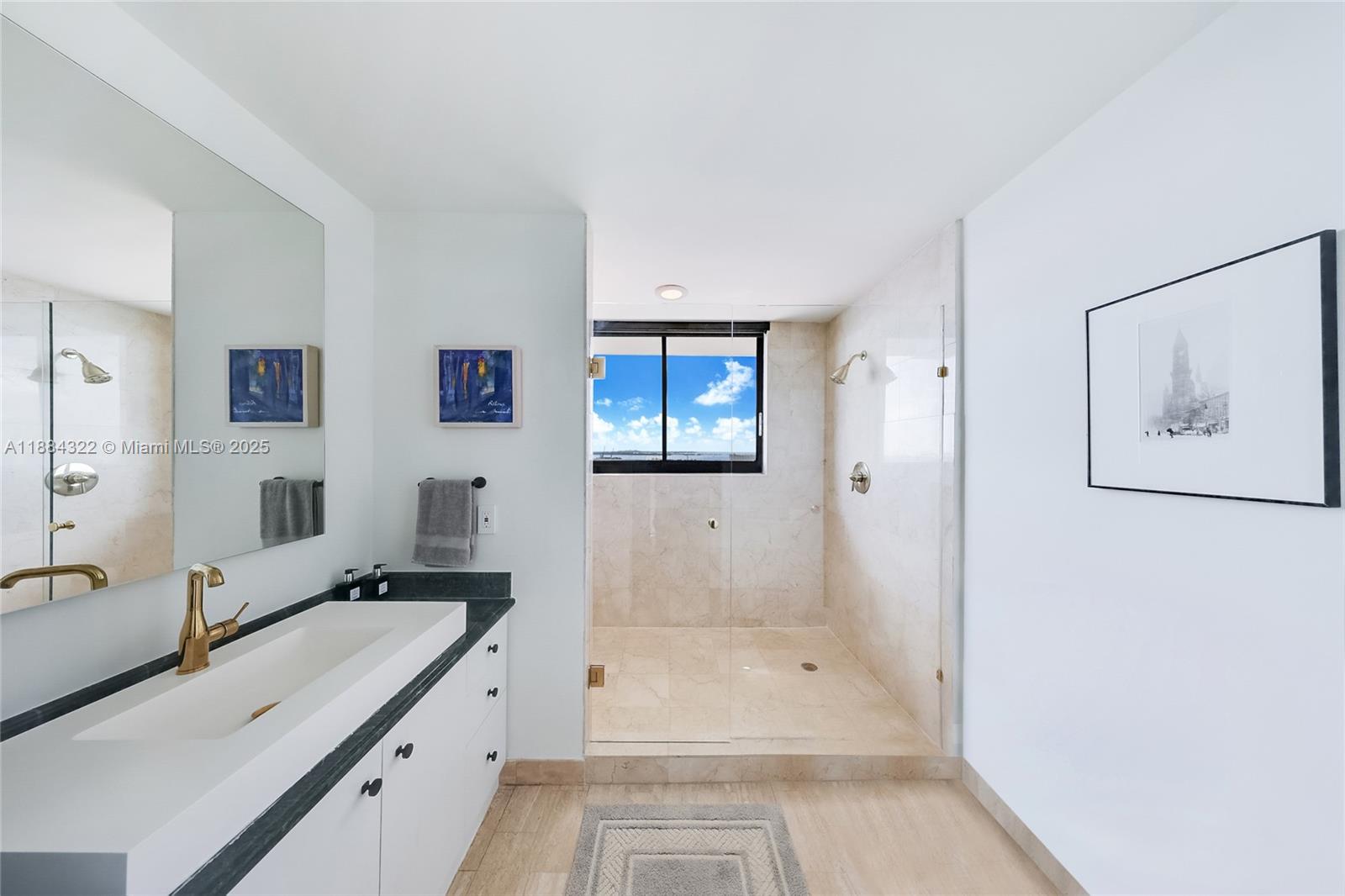 ONE THOUSAND VENETIAN WAY - Residential