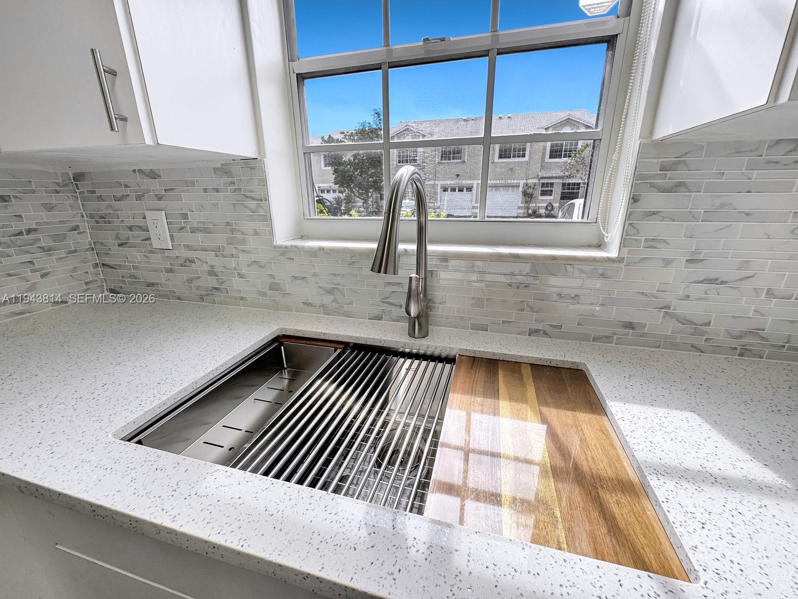 FLAMINGO GARDENS - Residential