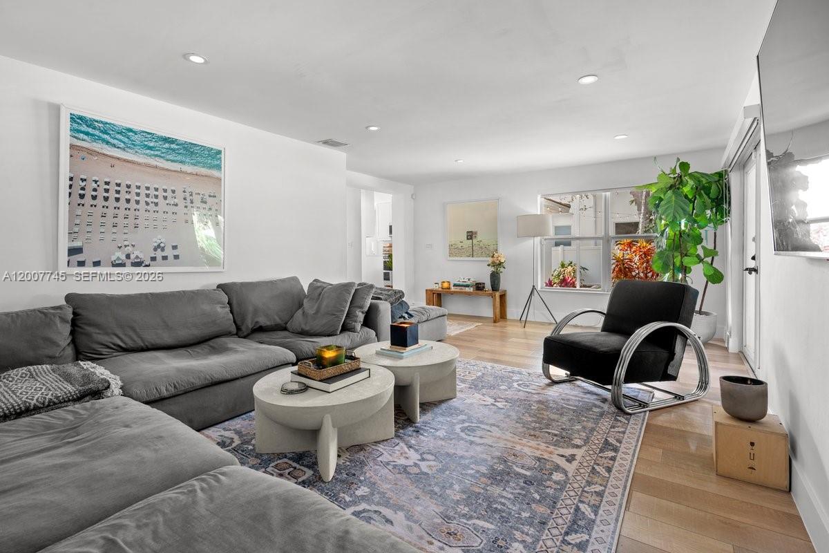 GRIFFING BISCAYNE PARK ES - Residential