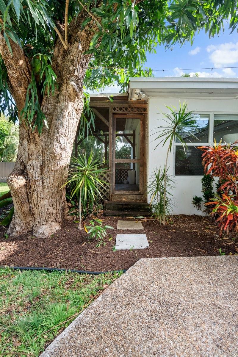 GRIFFING BISCAYNE PARK ES - Residential