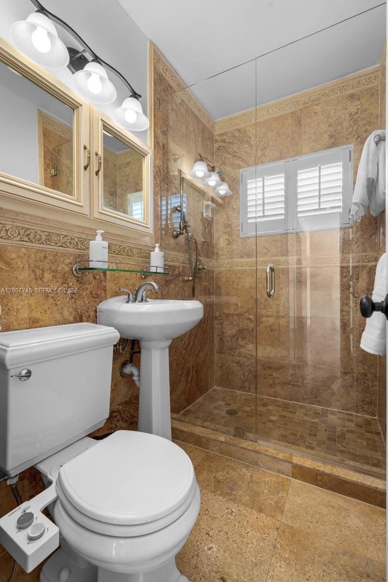 GRIFFING BISCAYNE PARK ES - Residential