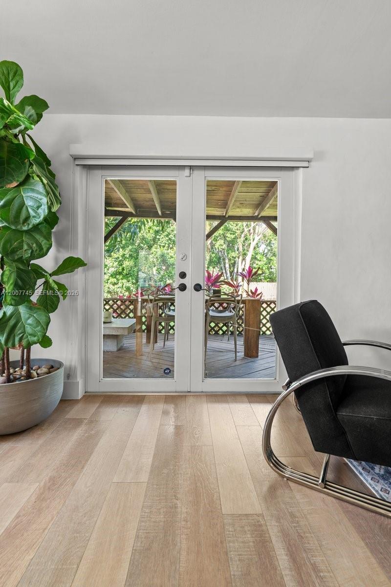 GRIFFING BISCAYNE PARK ES - Residential