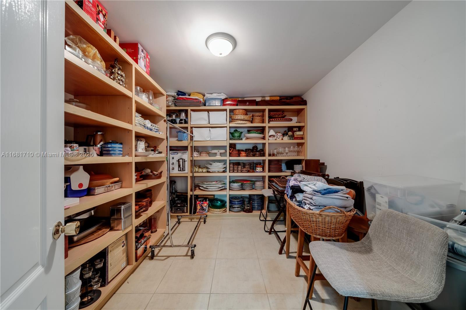 CORAL GABLES BISC BAY SEC - Residential