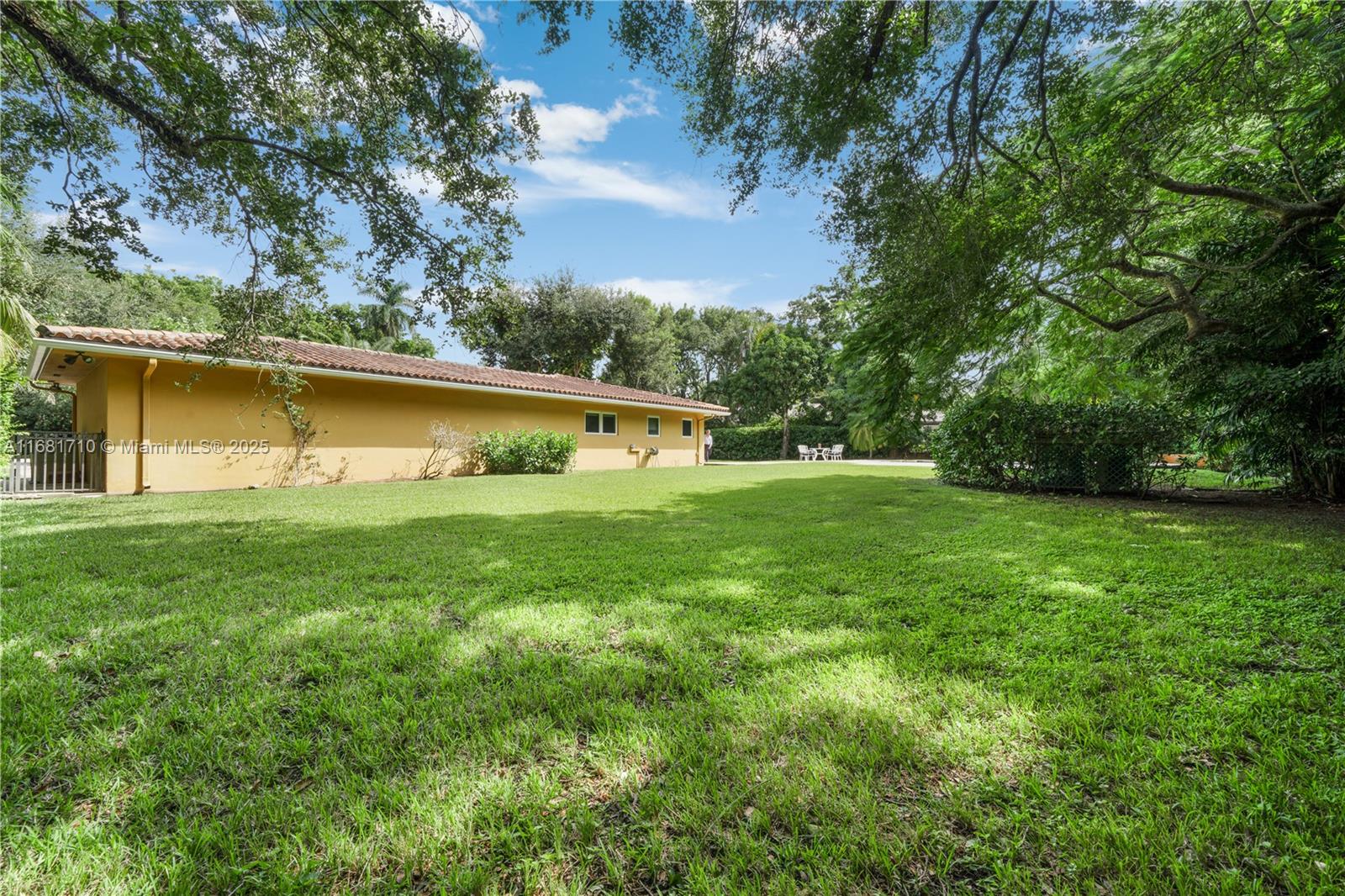 CORAL GABLES BISC BAY SEC - Residential