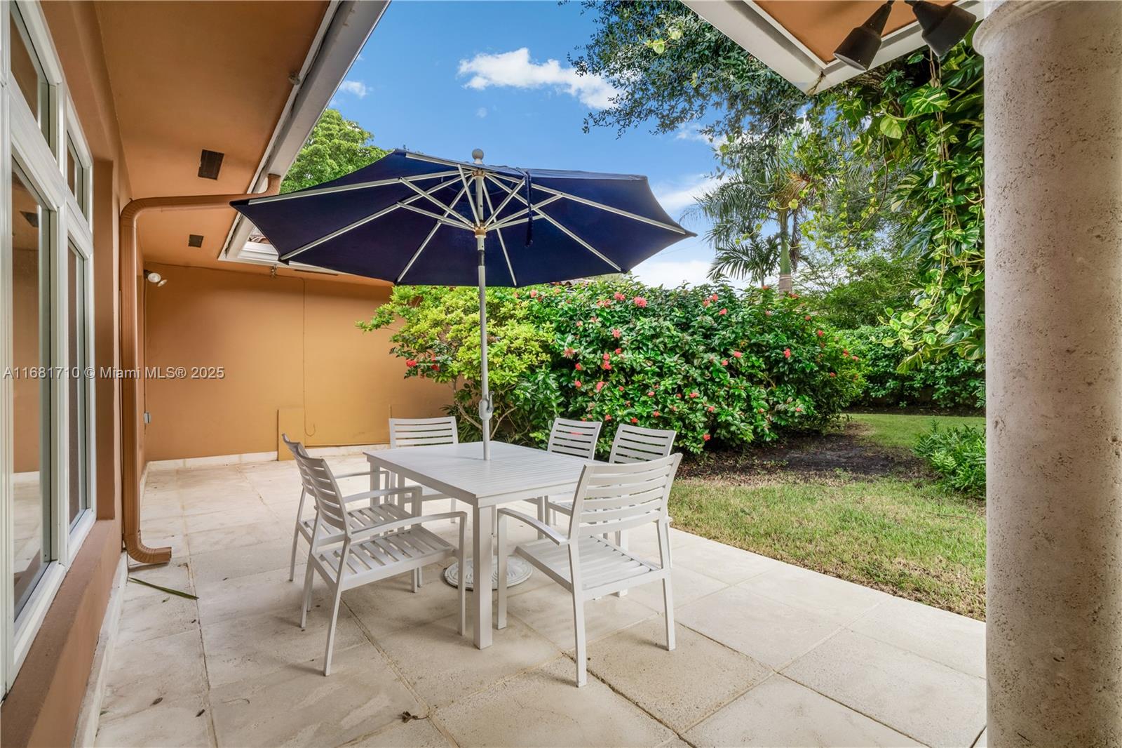 CORAL GABLES BISC BAY SEC - Residential