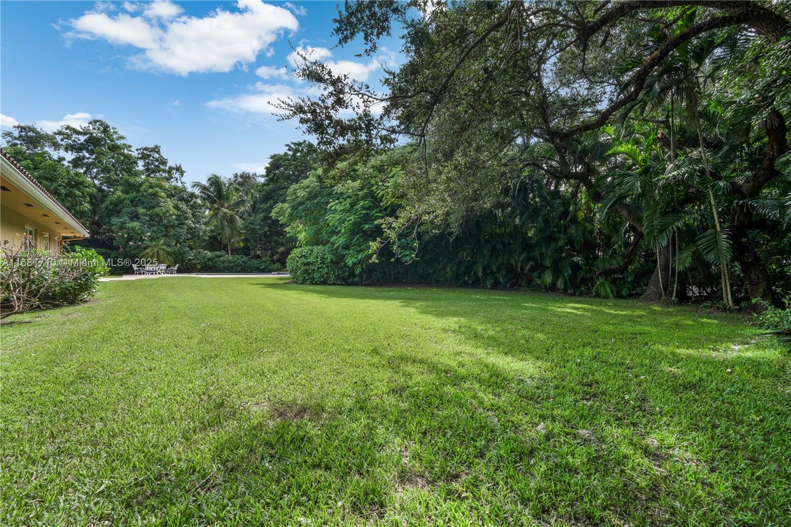 CORAL GABLES BISC BAY SEC - Residential