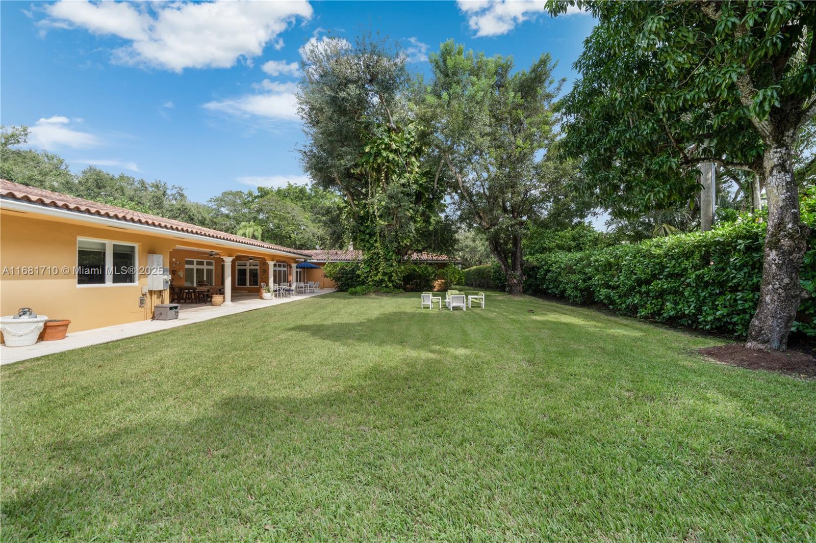 CORAL GABLES BISC BAY SEC - Residential