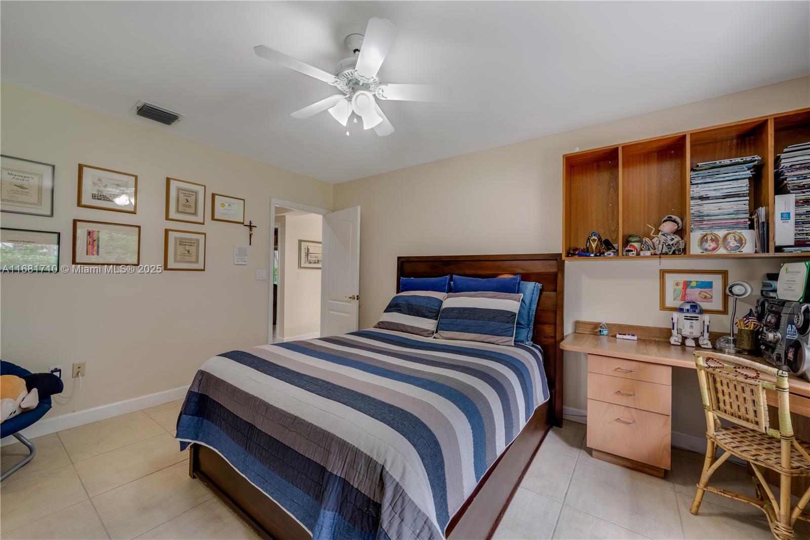 CORAL GABLES BISC BAY SEC - Residential