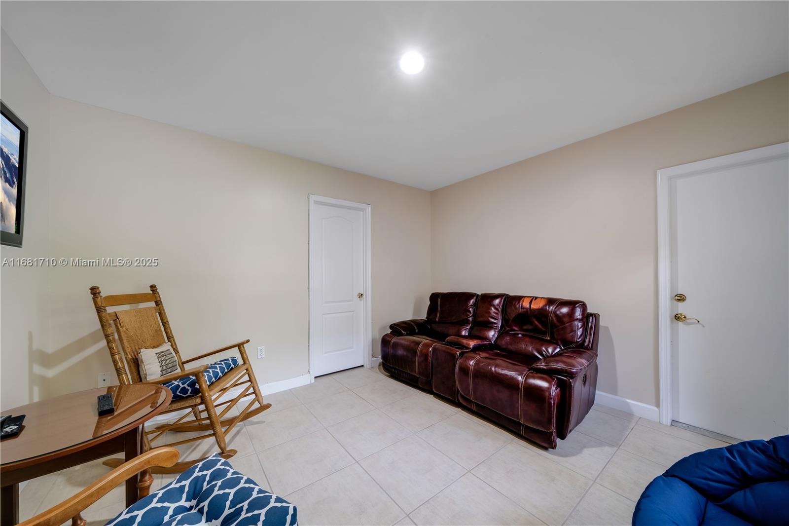 CORAL GABLES BISC BAY SEC - Residential