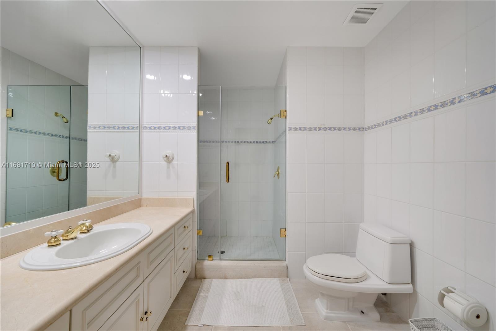 CORAL GABLES BISC BAY SEC - Residential