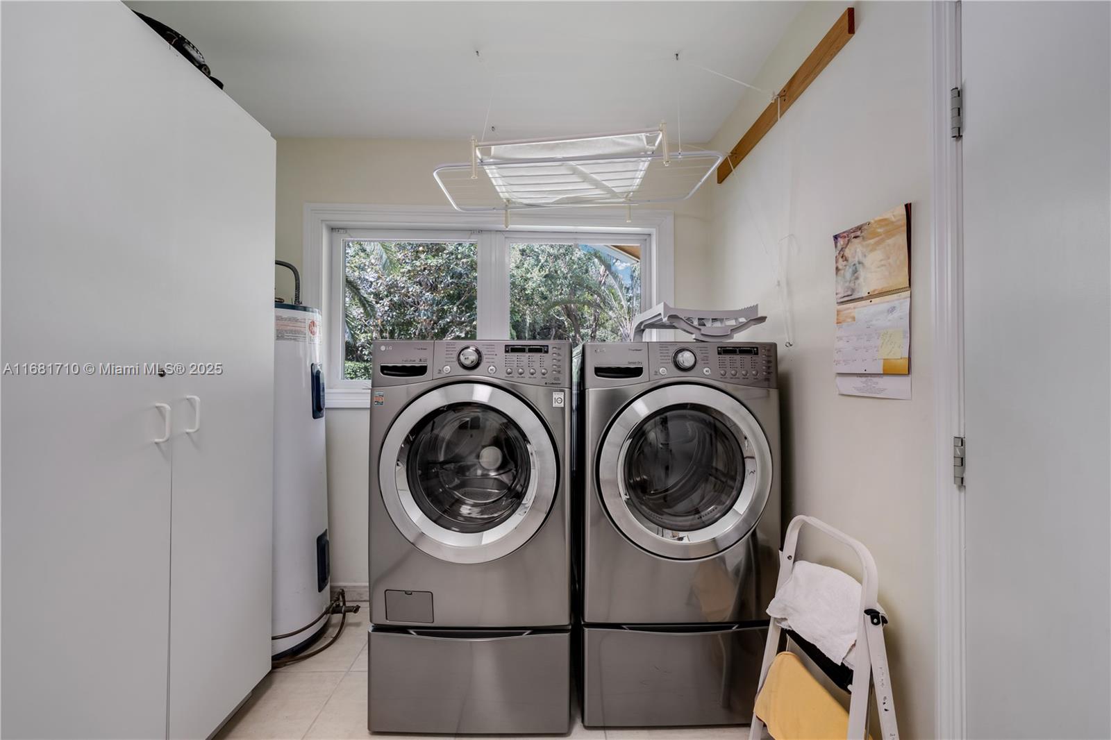 CORAL GABLES BISC BAY SEC - Residential