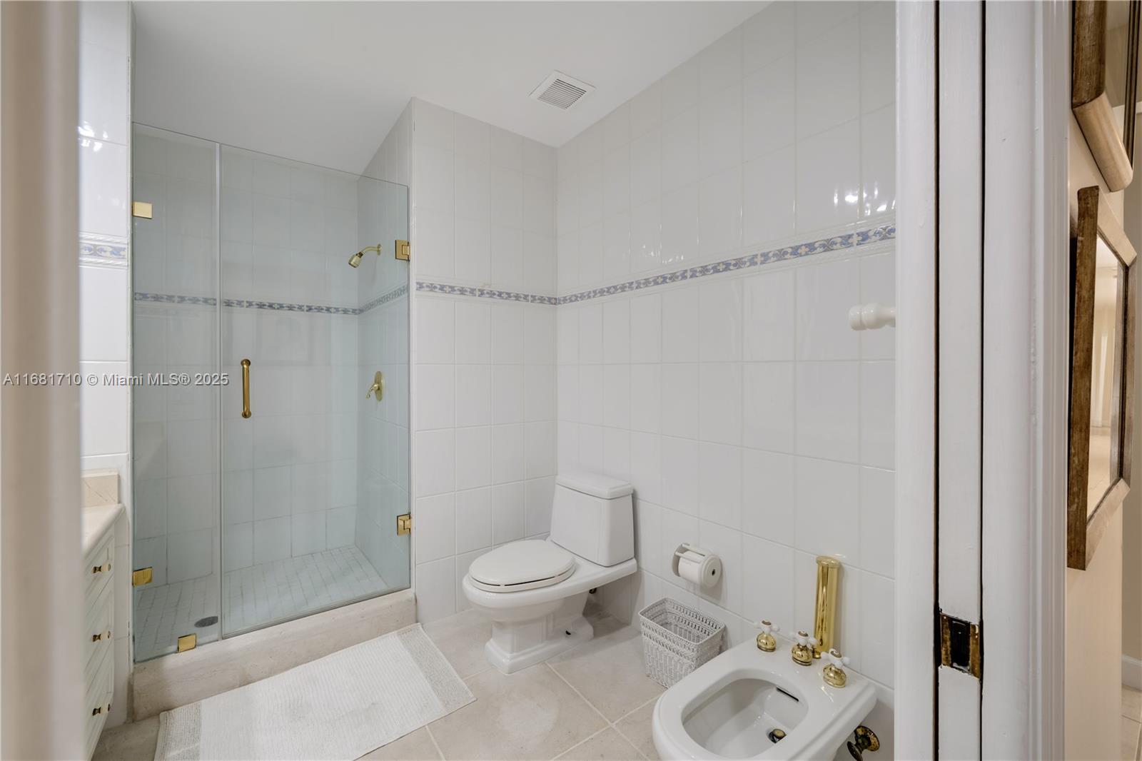 CORAL GABLES BISC BAY SEC - Residential