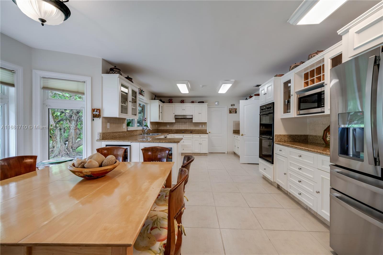 CORAL GABLES BISC BAY SEC - Residential