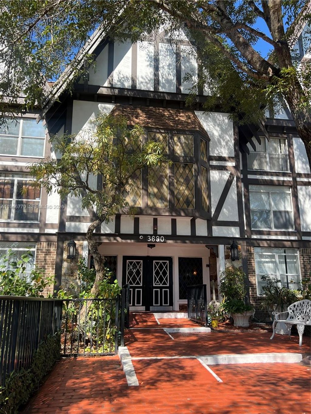 Photo of 3690 Inverrary Dr #1K, Lauderhill, FL 33319 (MLS # A11966779)