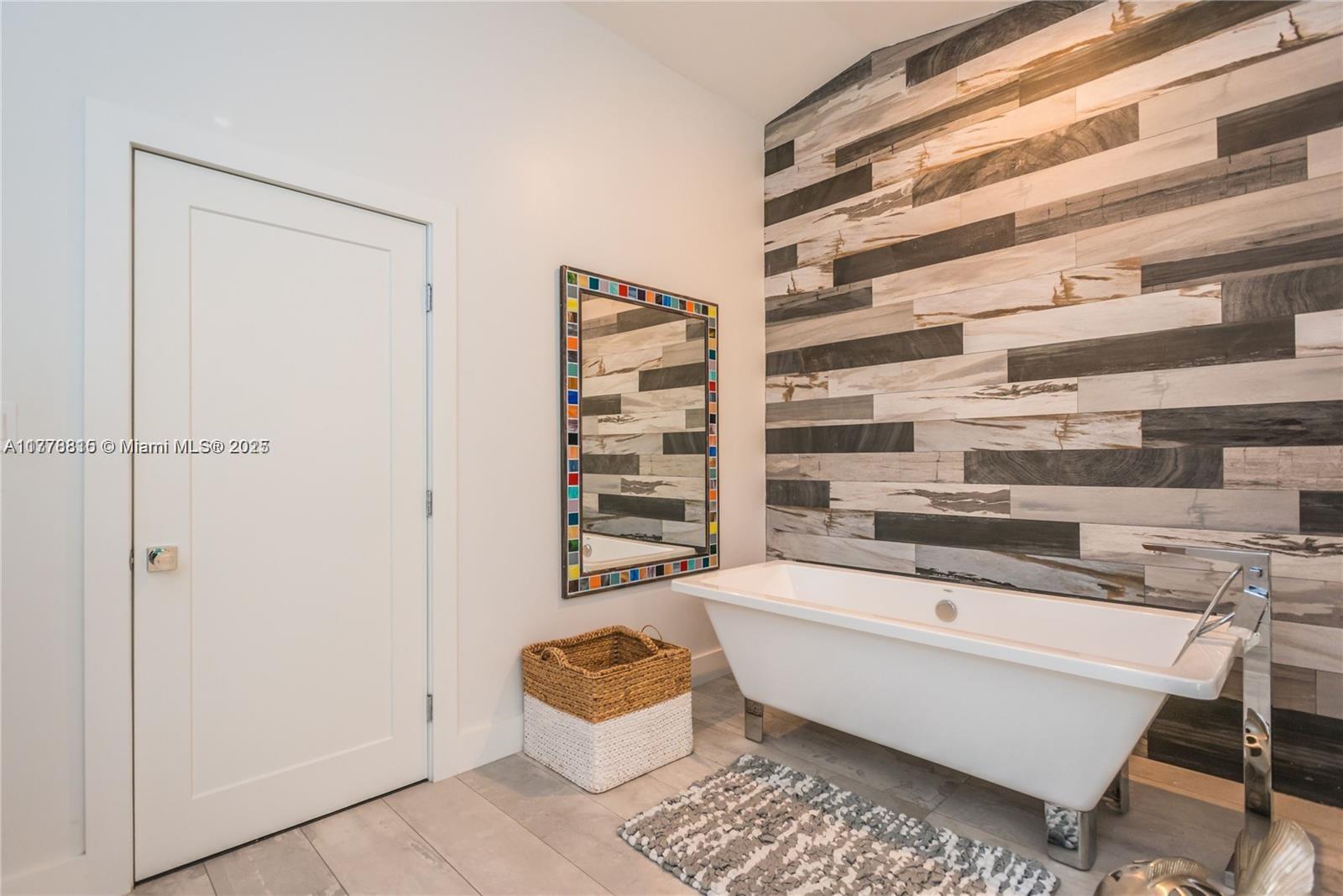 KENDALE SOUTH SEC 1 - Residential