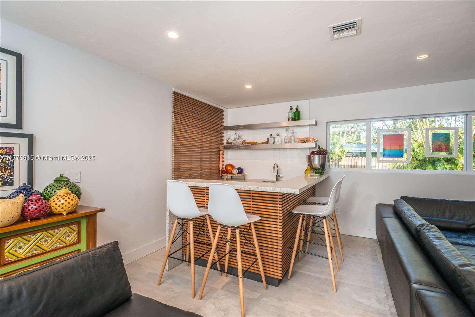 KENDALE SOUTH SEC 1 - Residential