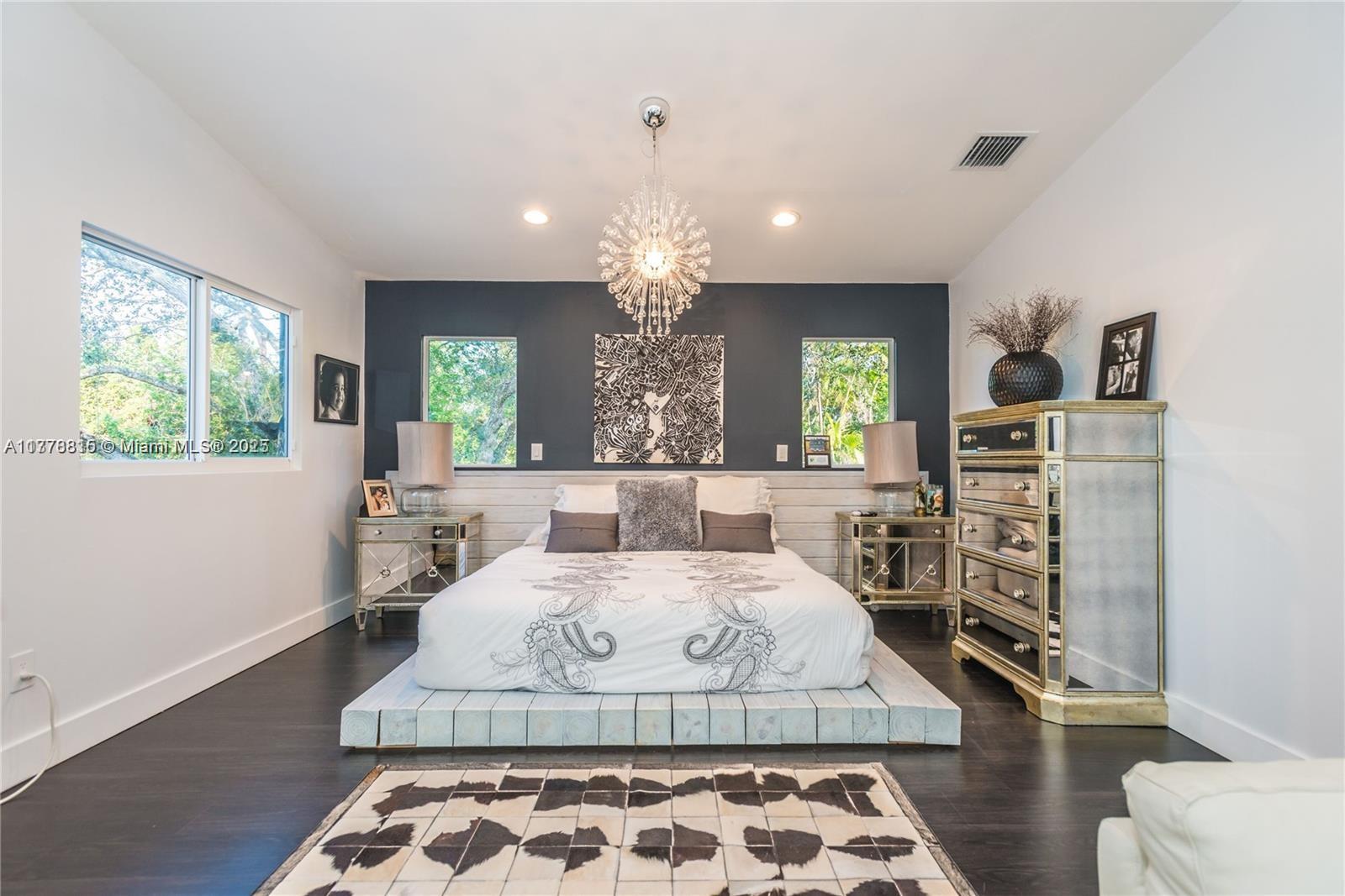 KENDALE SOUTH SEC 1 - Residential