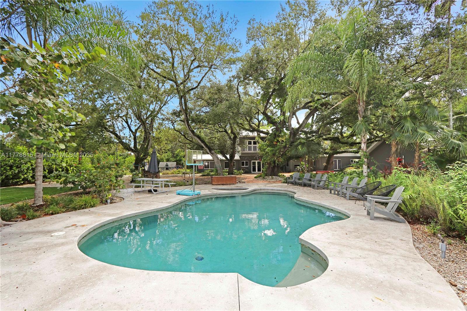 KENDALE SOUTH SEC 1 - Residential