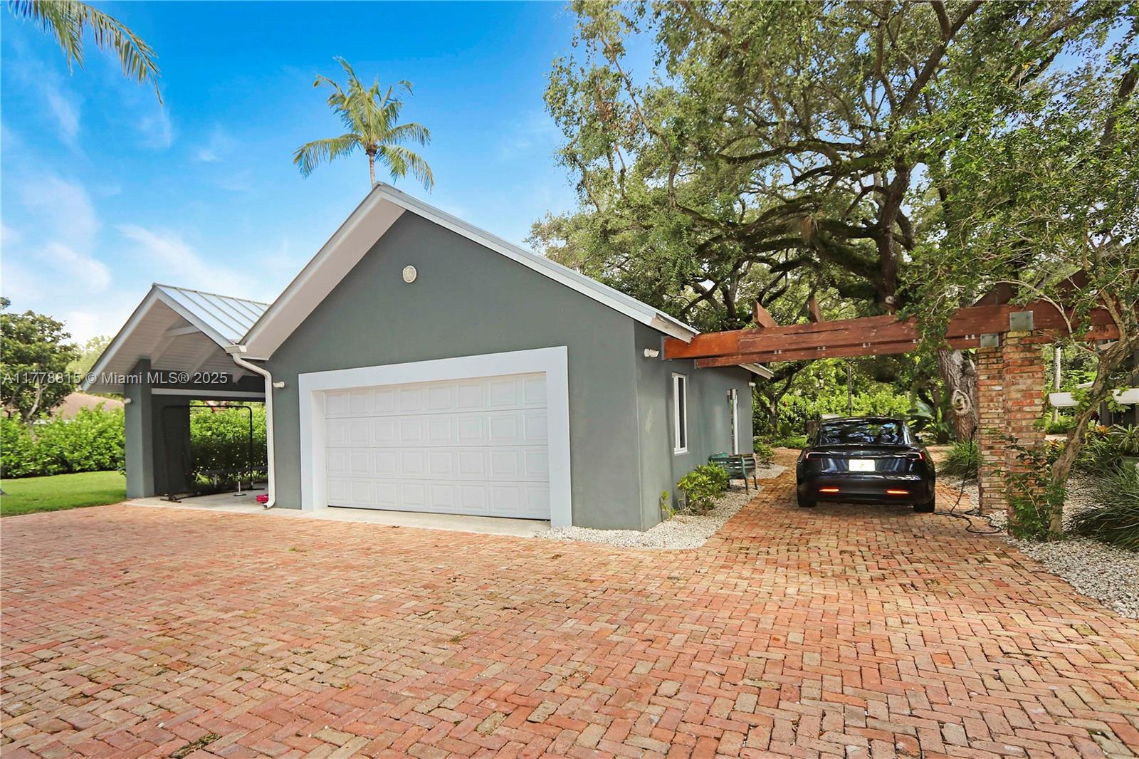 KENDALE SOUTH SEC 1 - Residential