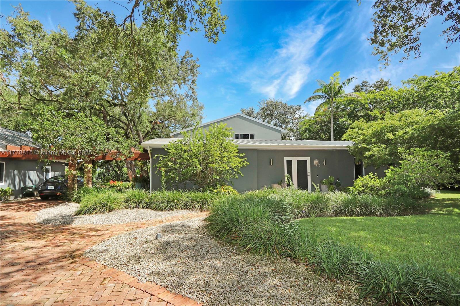 KENDALE SOUTH SEC 1 - Residential