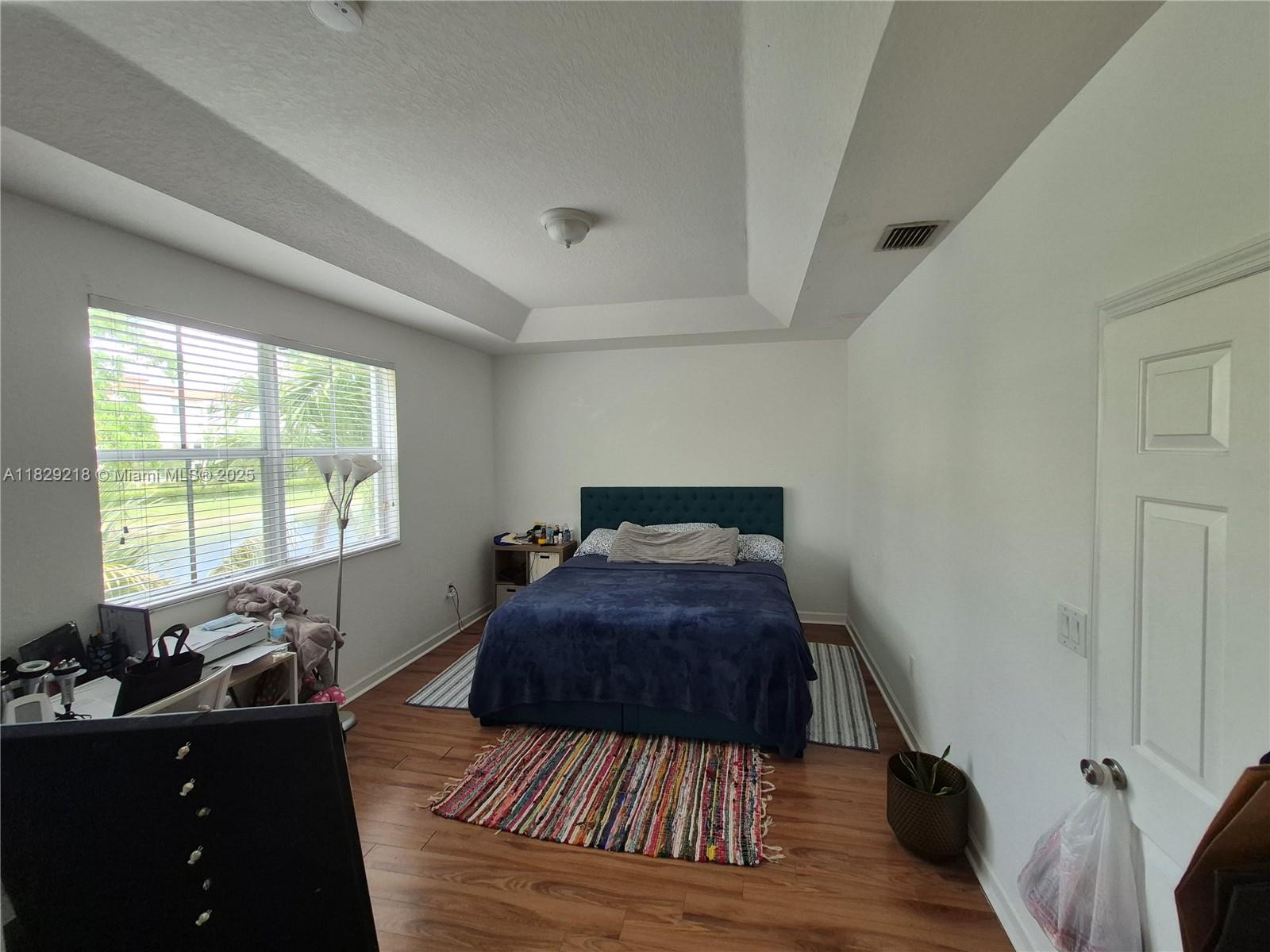 ISLANDS AT DORAL 1ST ADDN - Residential