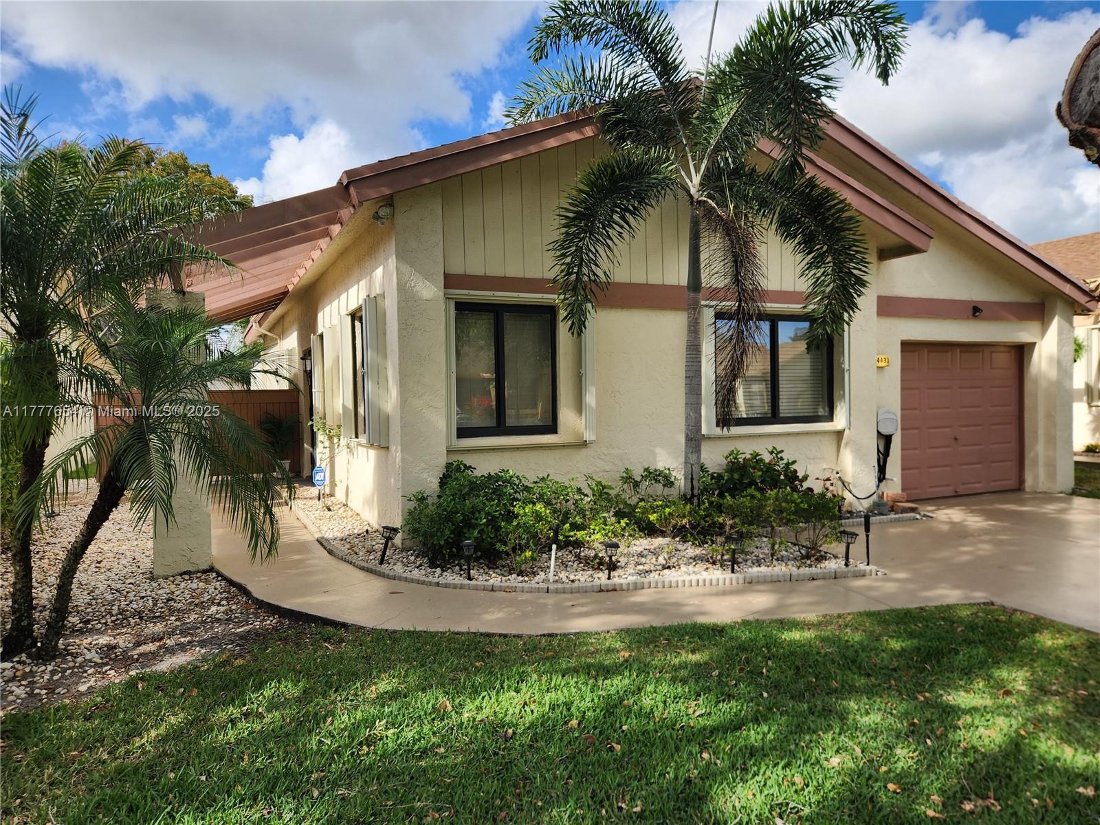 4481 Cordia Cir
