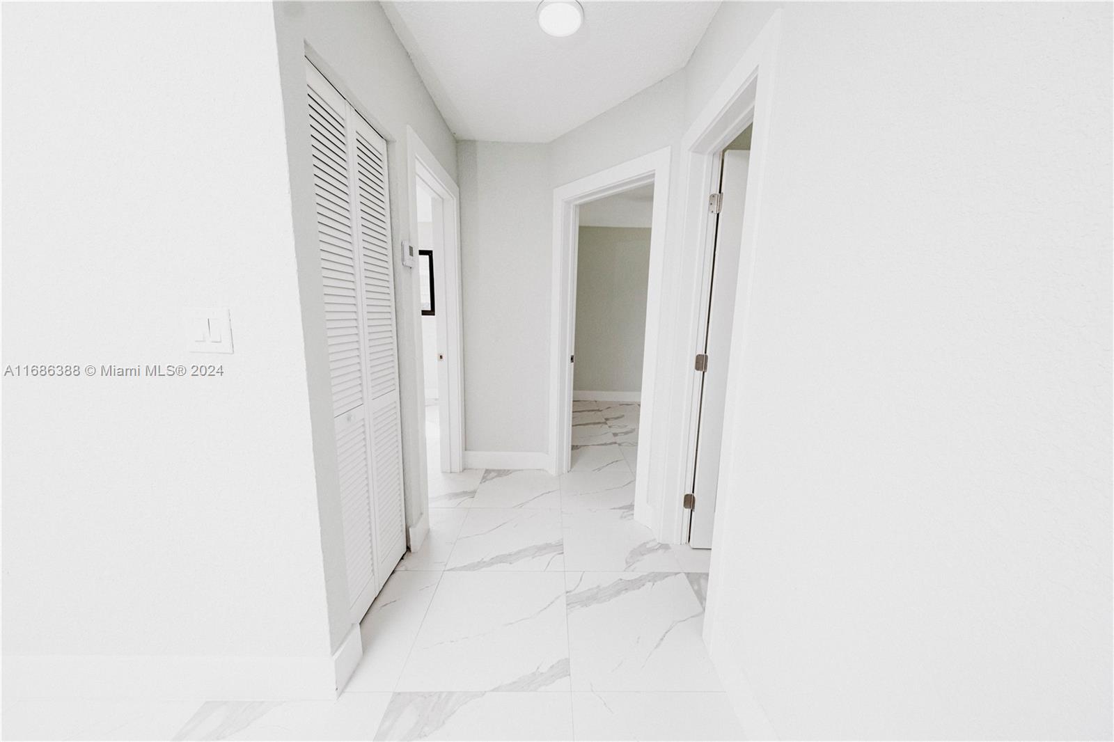 HOOSIER HEIGHTS - Residential